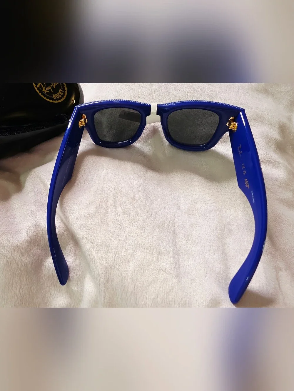 Ray-Ban Wayfarer Puffer Swarovski Crystal Pavé Edition sunglasses in blue